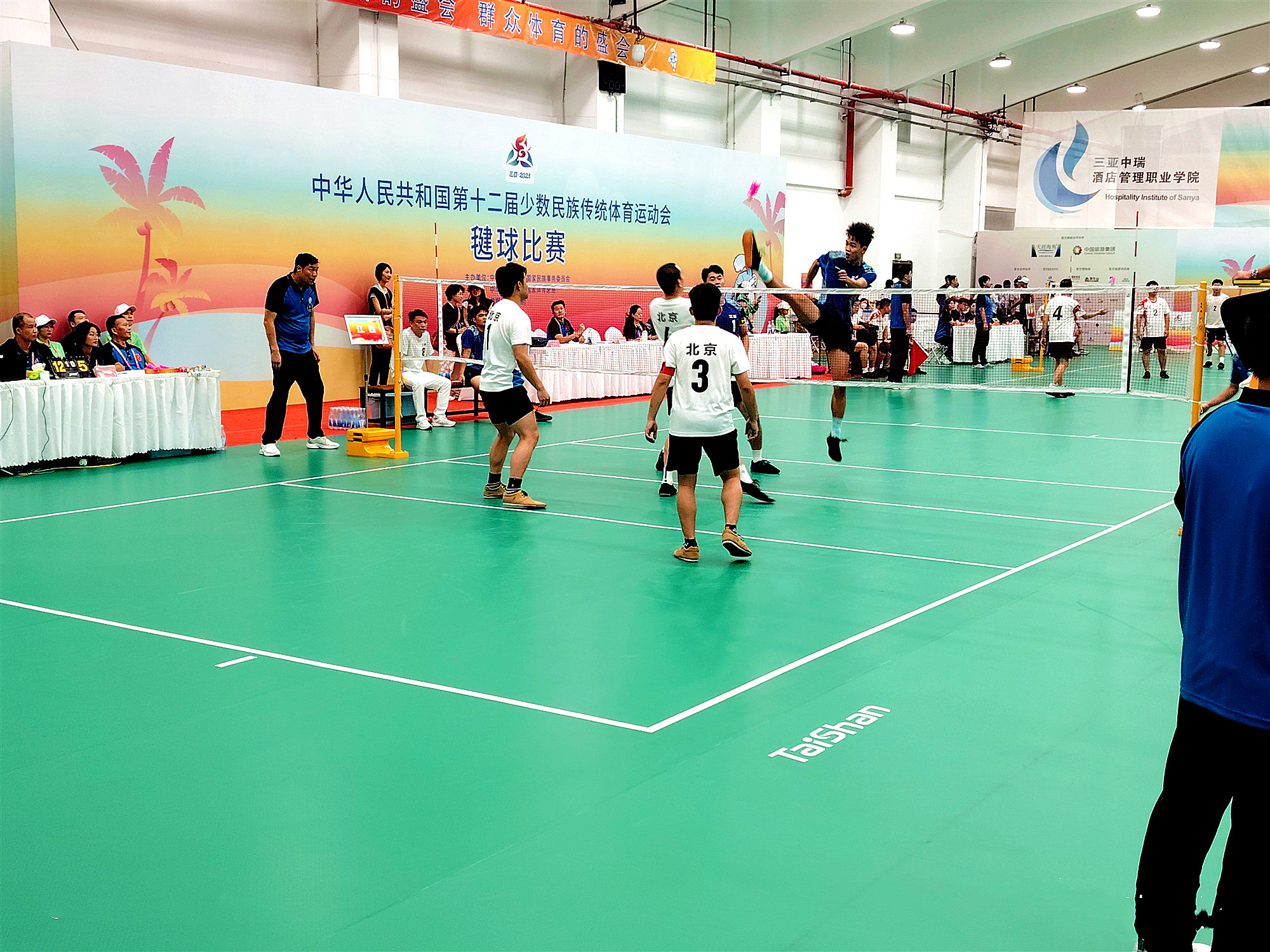 奥运品质｜www.k8凯发体育各类场地器材亮相第十二届全国少数民族传统体育运动会